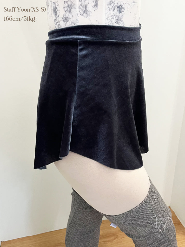 Lynn Velvet Pull-on Skirt