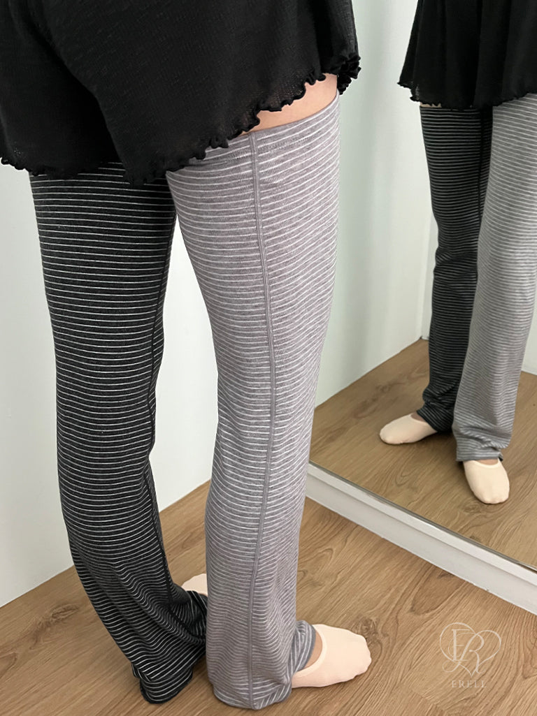 Pompom Stripe Leg Warmer